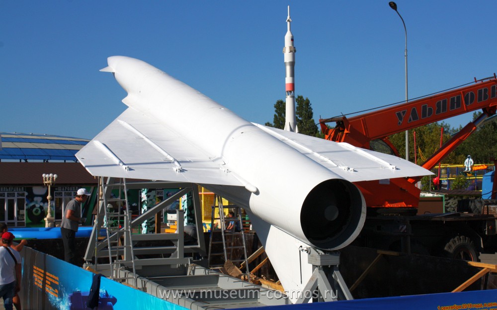 Крылатая ракета Метеорит - новый экспонат музея Космонавтики